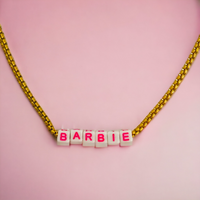 Collar Barbie